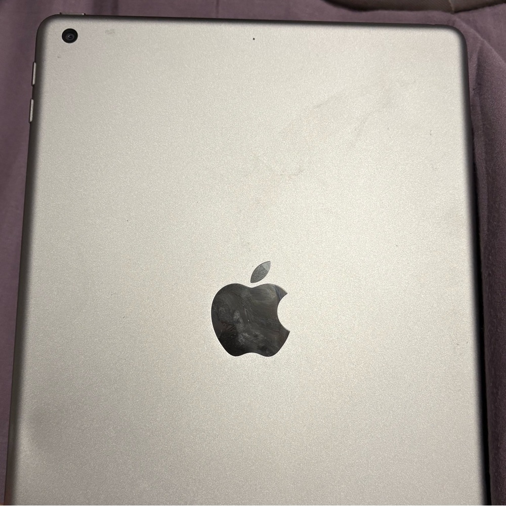 iPad 6th gen (2018) 32gb